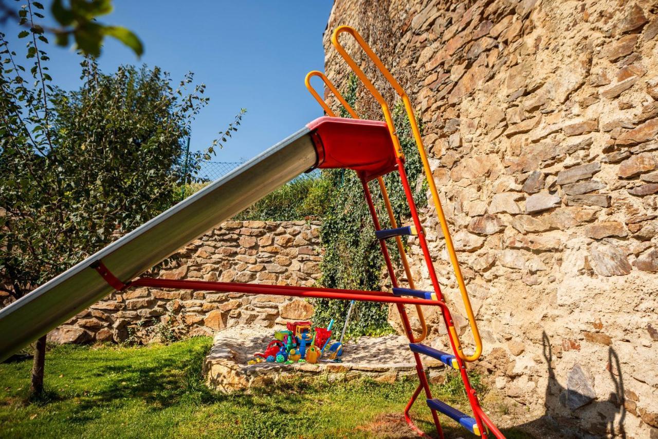 Chalupa Tesinov Protivín エクステリア 写真